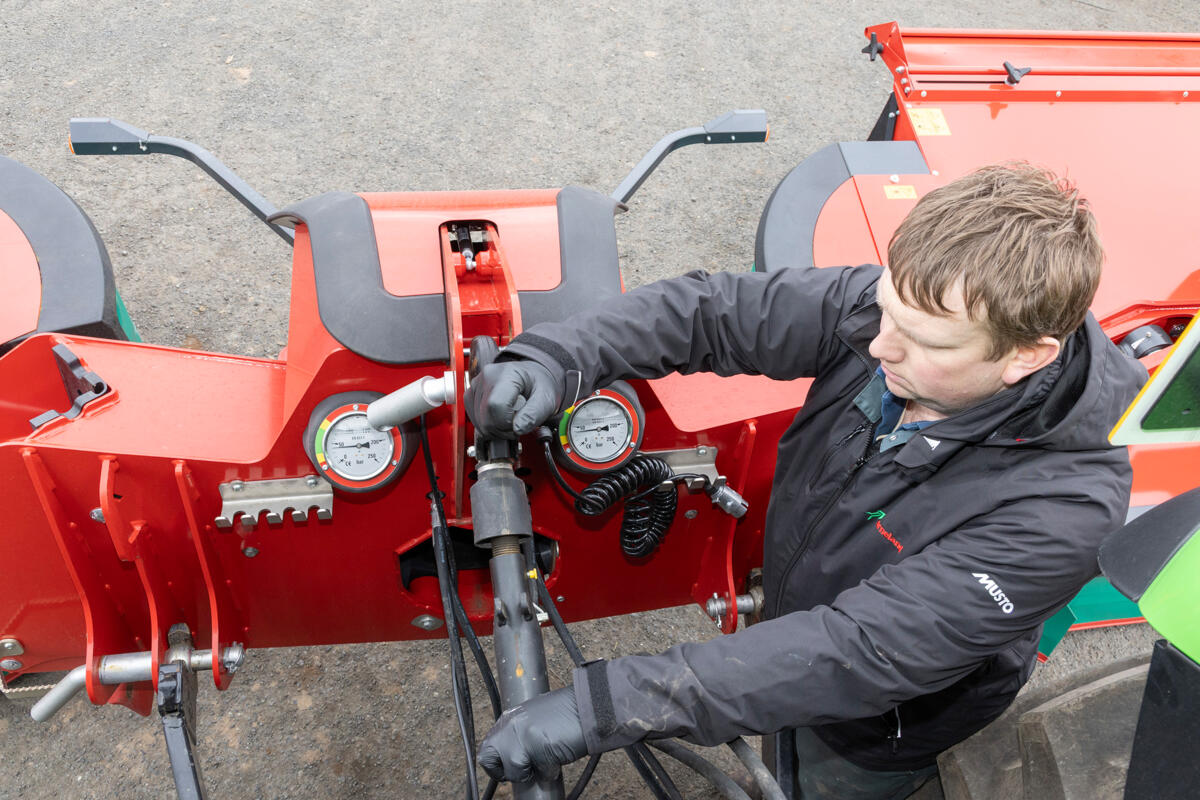 Kverneland-mower-5387MT-Bed-float