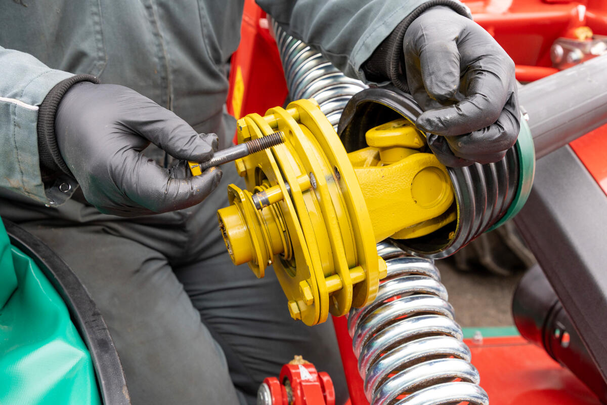 Kverneland-mower-5387MT-Slip-clutch